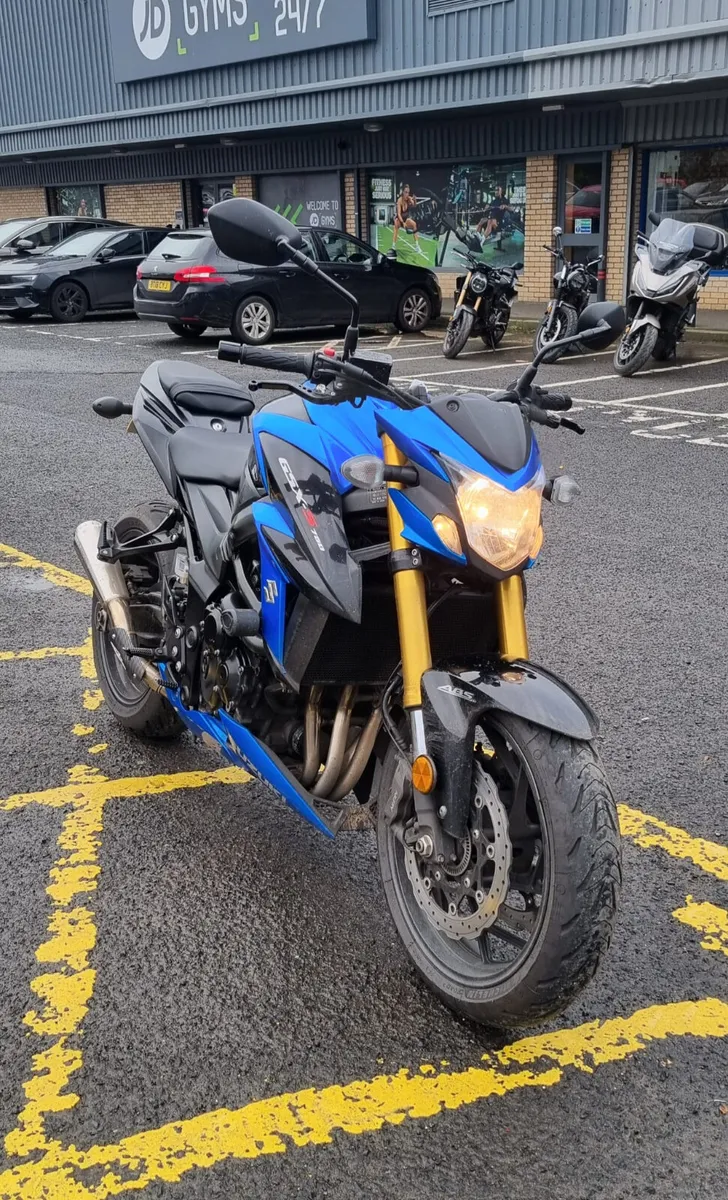 Suzuki GSX-S750 - Image 1
