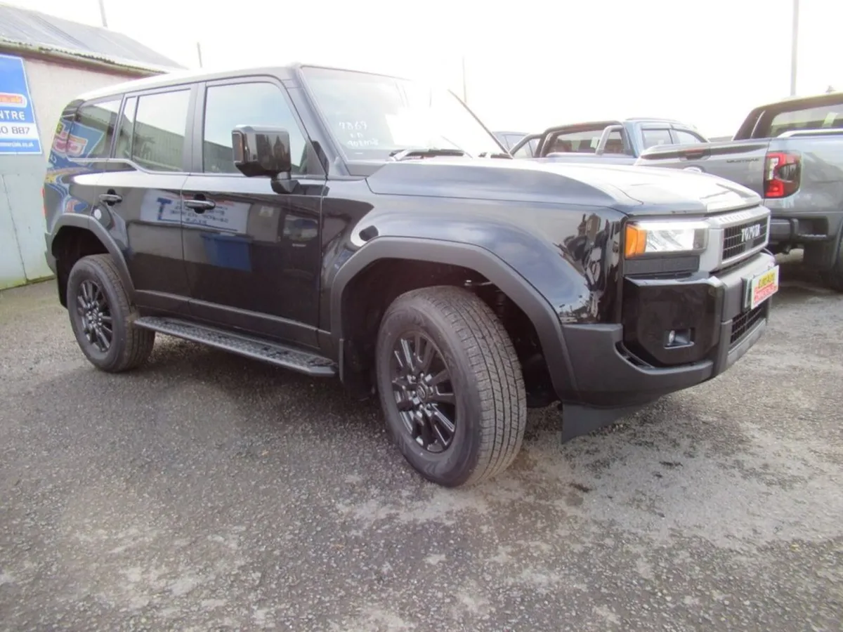 2.8D MHEV Panel Van 5dr Diesel Hybrid Auto 4WD LWB - Image 1