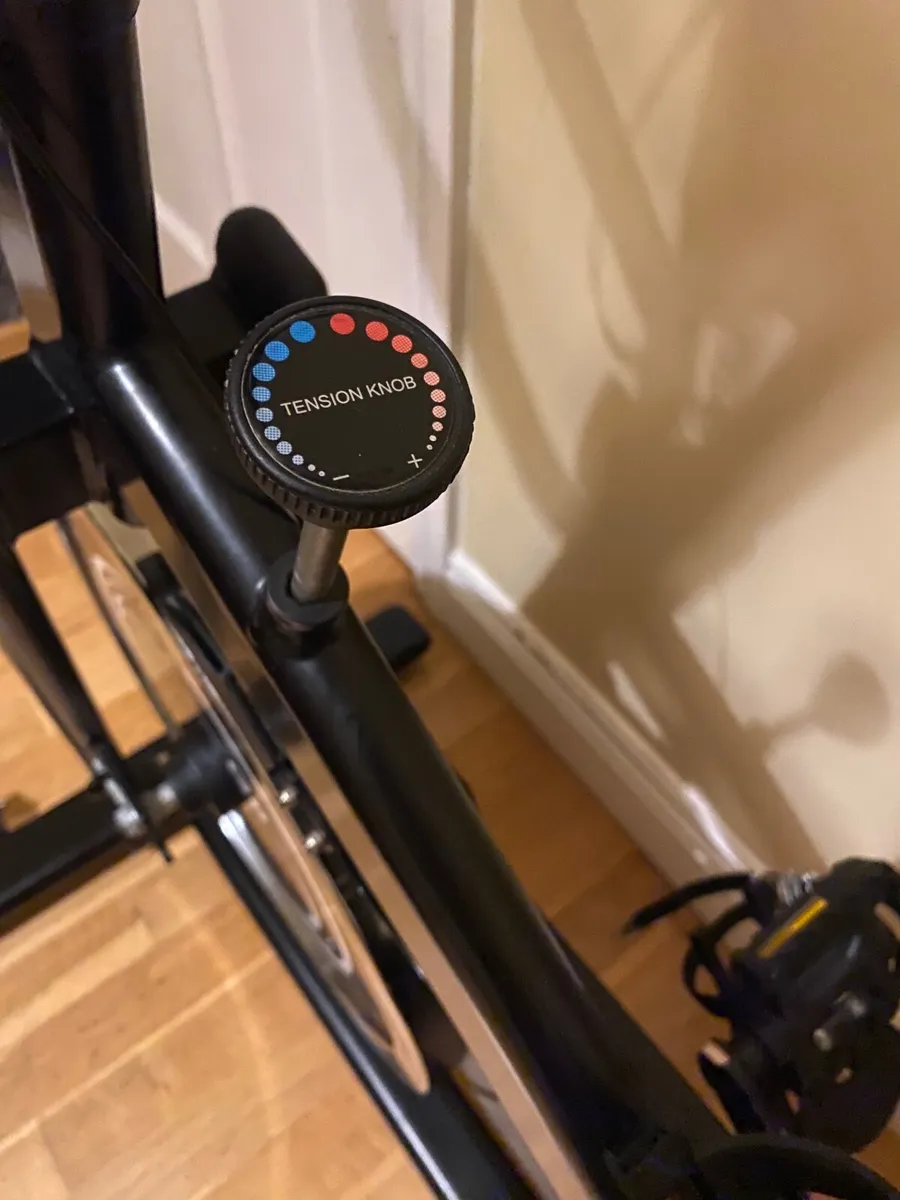 HIT FITNESS exercise bike - Image 3