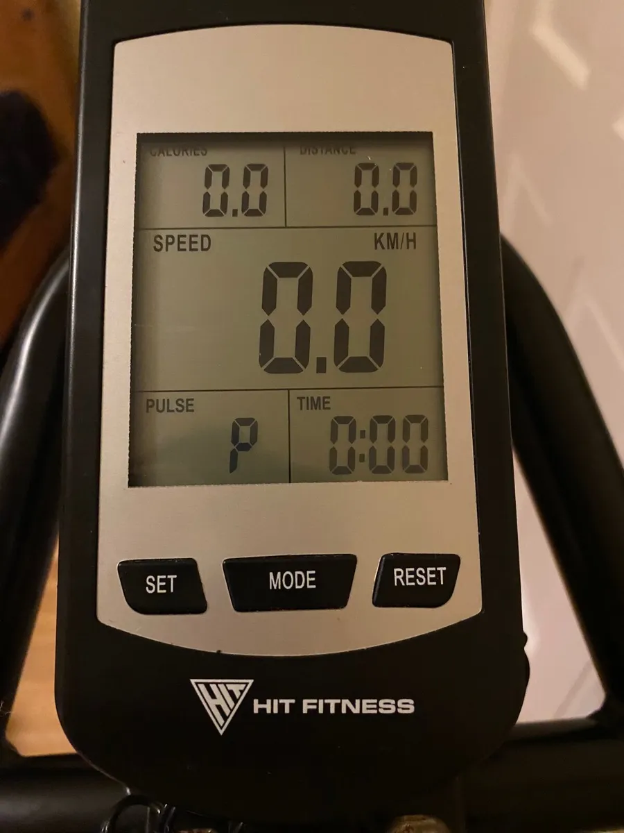 HIT FITNESS exercise bike - Image 4