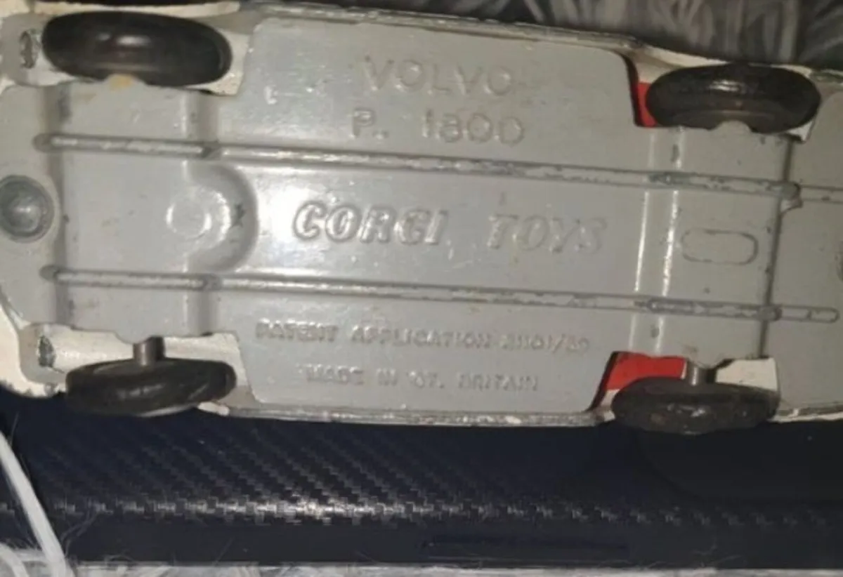 VINTAGE CORGI TOYS 007 . VOLVO P.1800 - Image 3