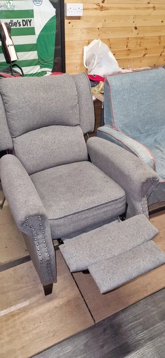 Recliner chair - Image 2