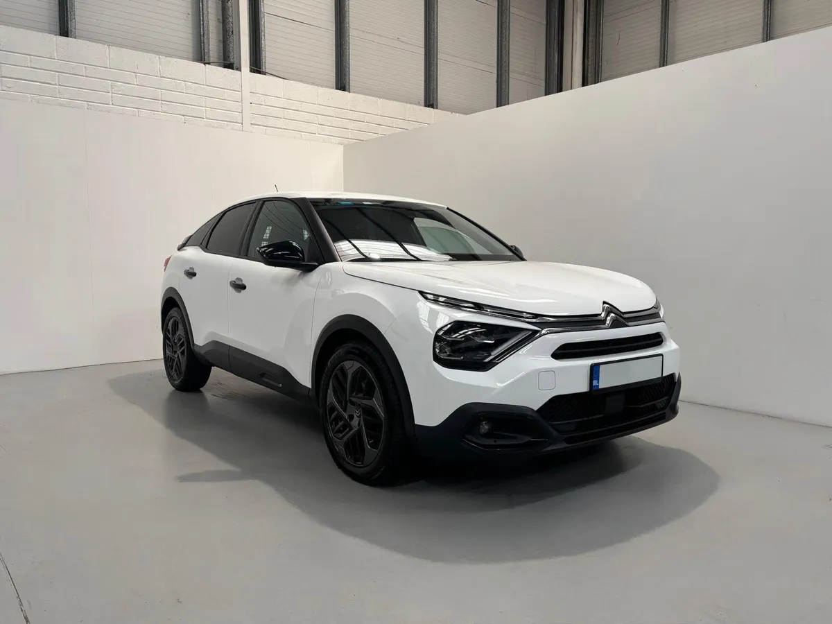 Citroen C4 Sportback Commercial - Image 1