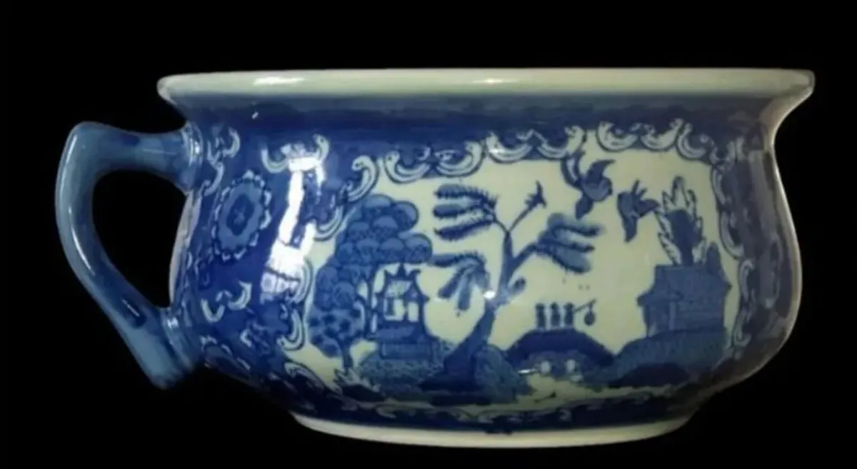 Antique Blue Willow Chamber Pot Pristine - Image 2