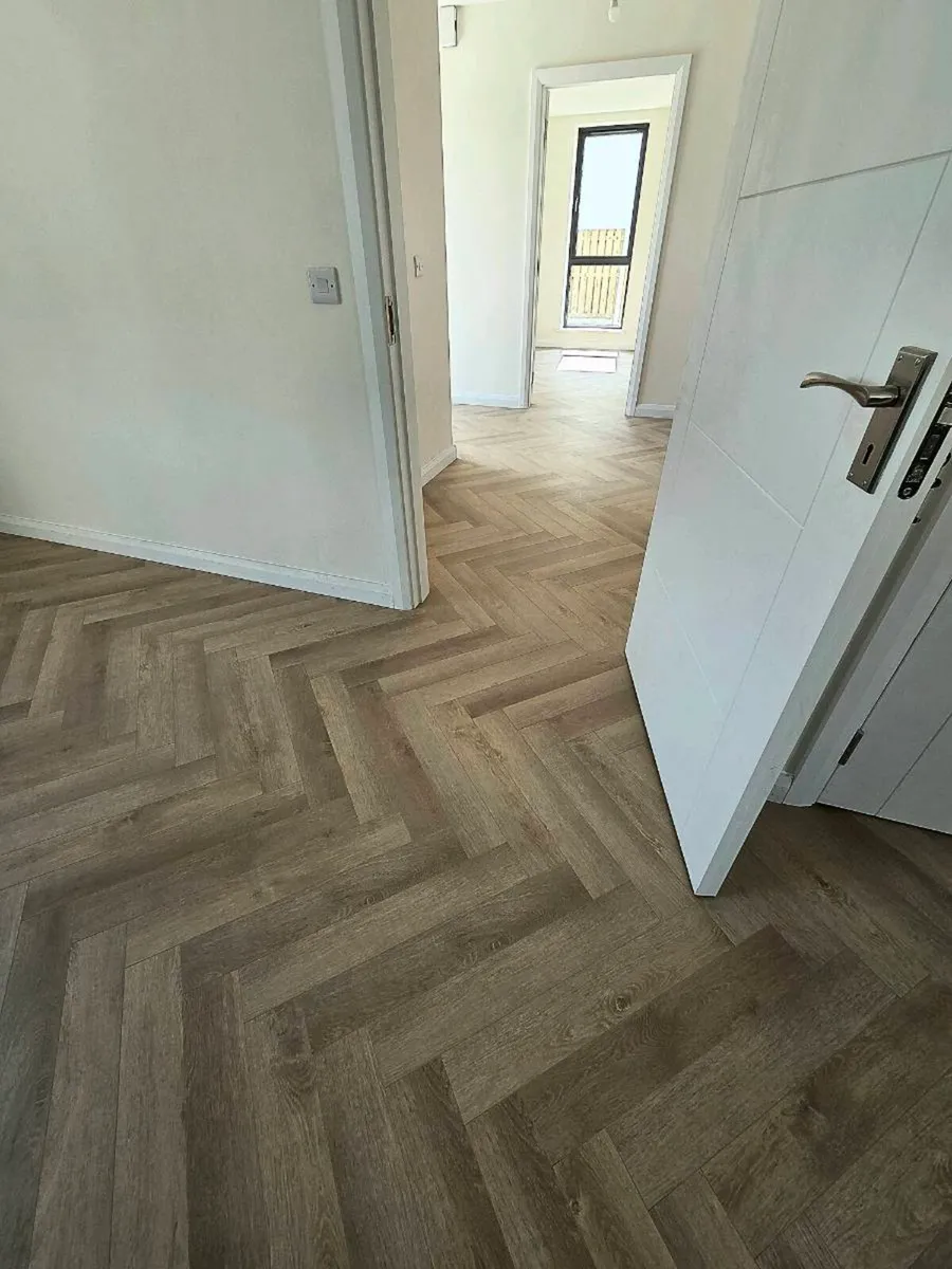 Timber floor fitter - Image 3