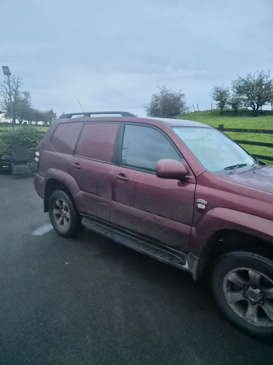 Toyota Land Cruiser 2003 low miles! - Image 2