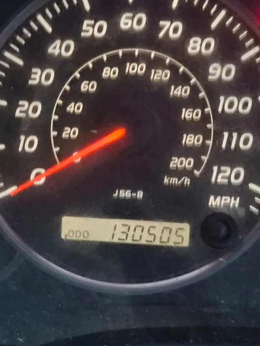 Toyota Land Cruiser 2003 low miles! - Image 3
