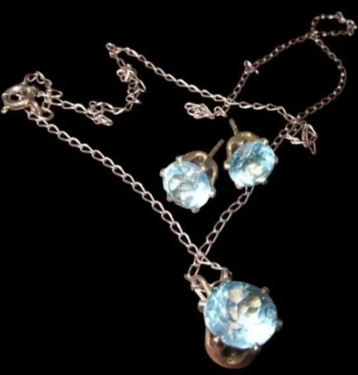 Pristine Vintage Hallmarked Silver/Topaz Trilogy - Image 4
