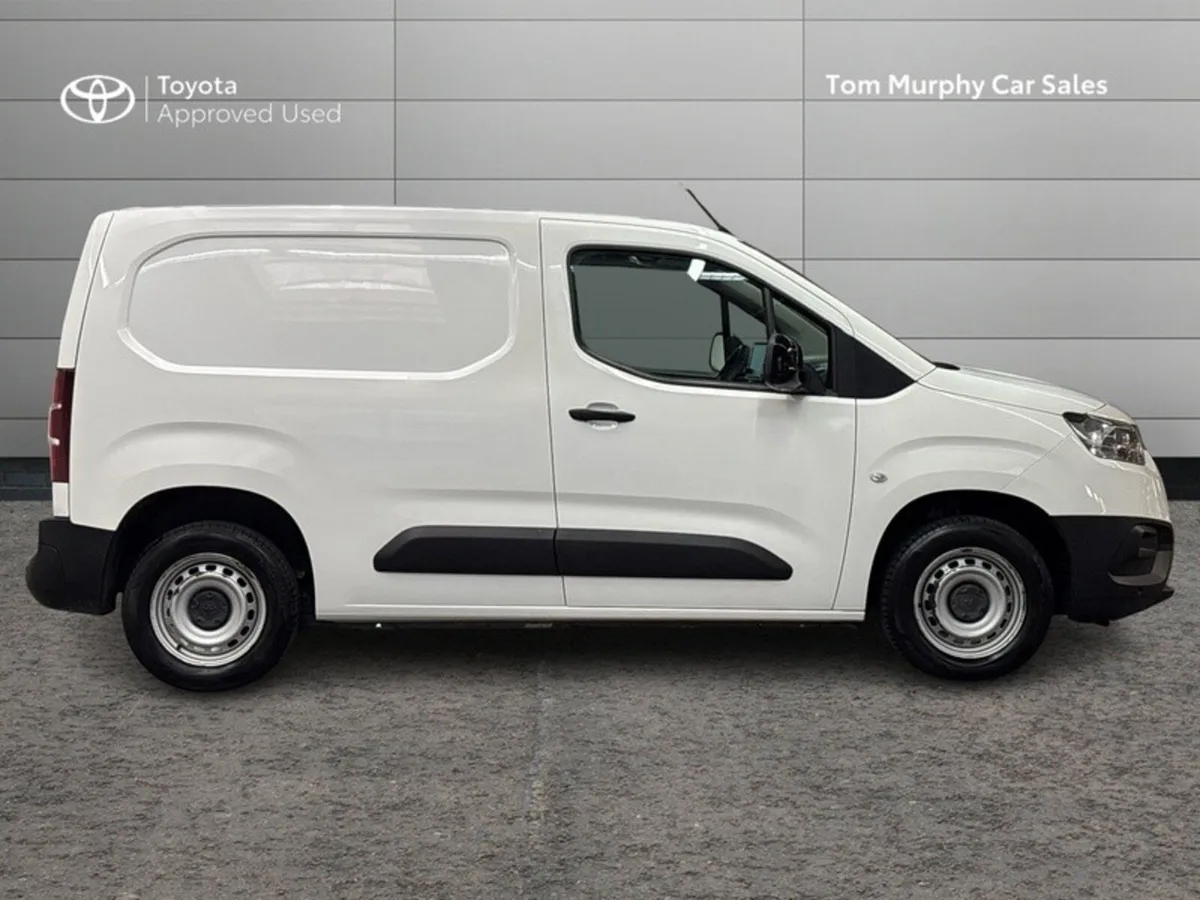 Toyota Proace City 1.5 D GX SWB 650KG - Image 3