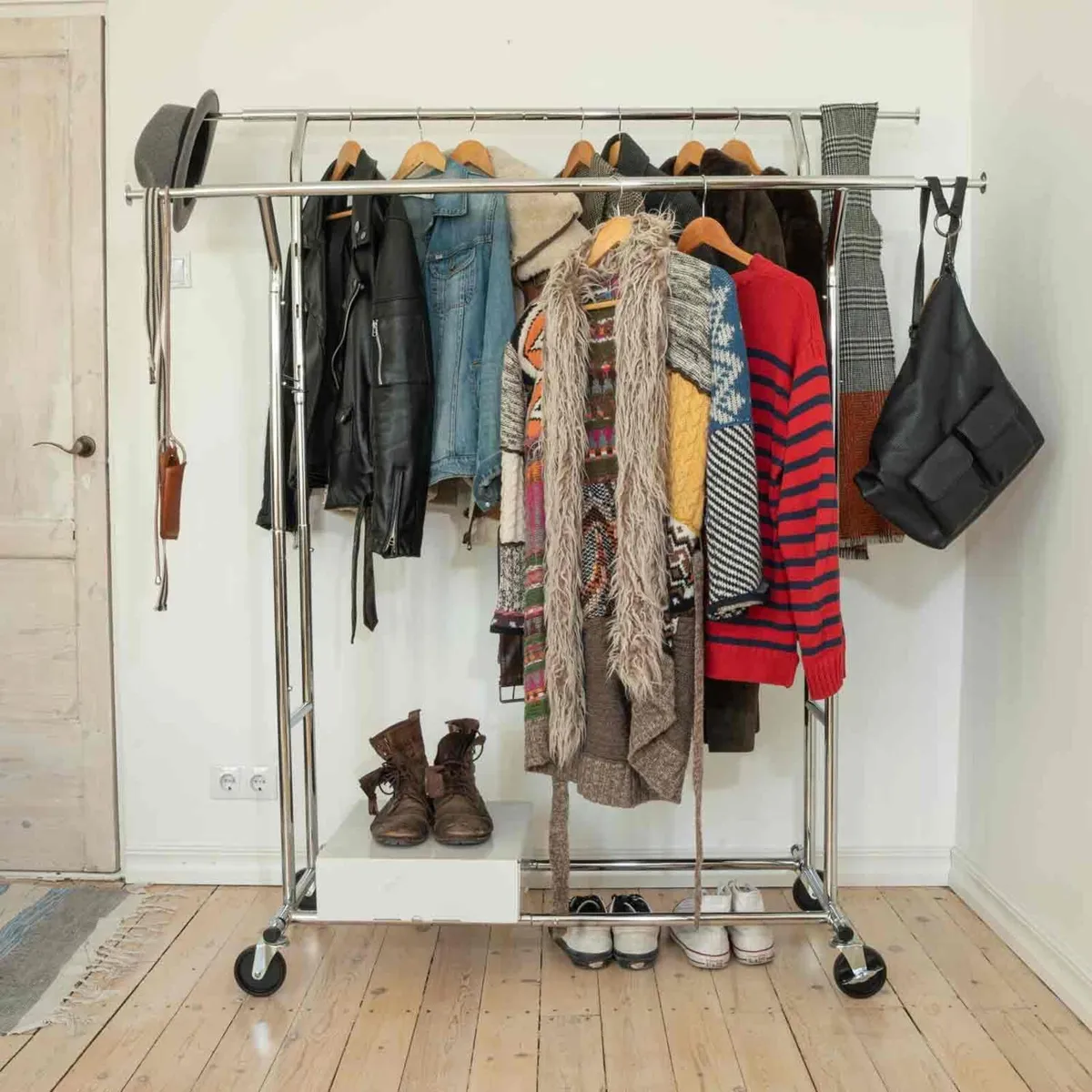 Denver Heavy Duty Double Clothes Rail on Wheels - Image 4
