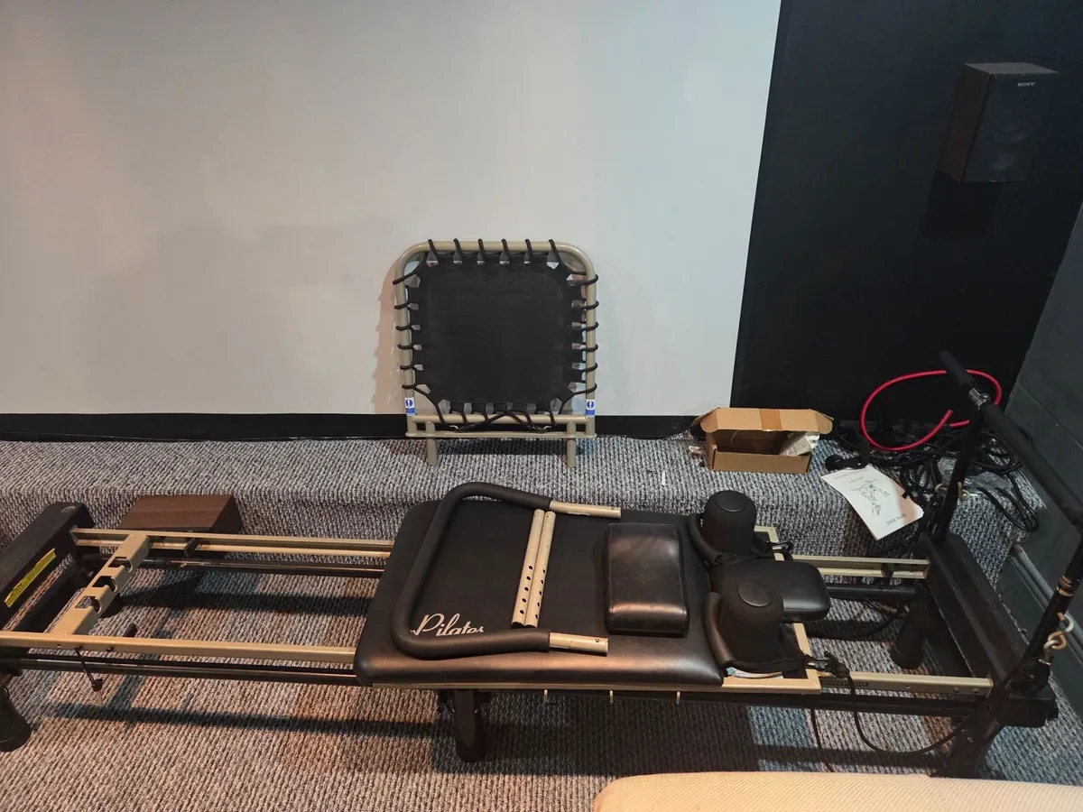 Aeropilates 3 corded Pilates Reformer with extras - Image 2