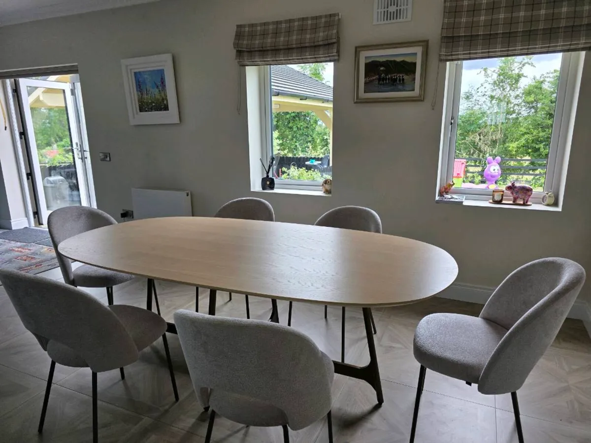 Soild Oak Table and Chairs - Image 3