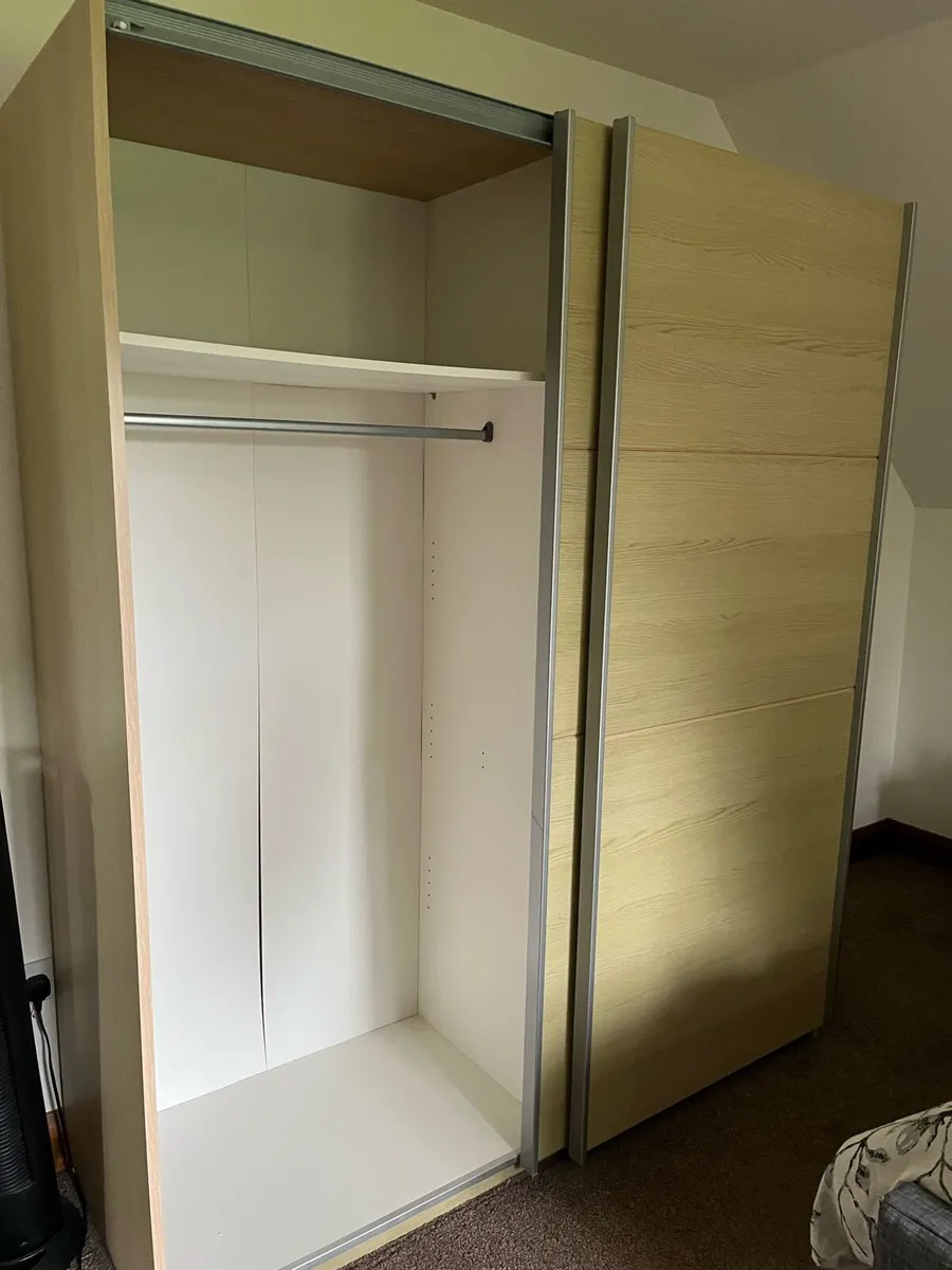 Wardrobe - Image 3