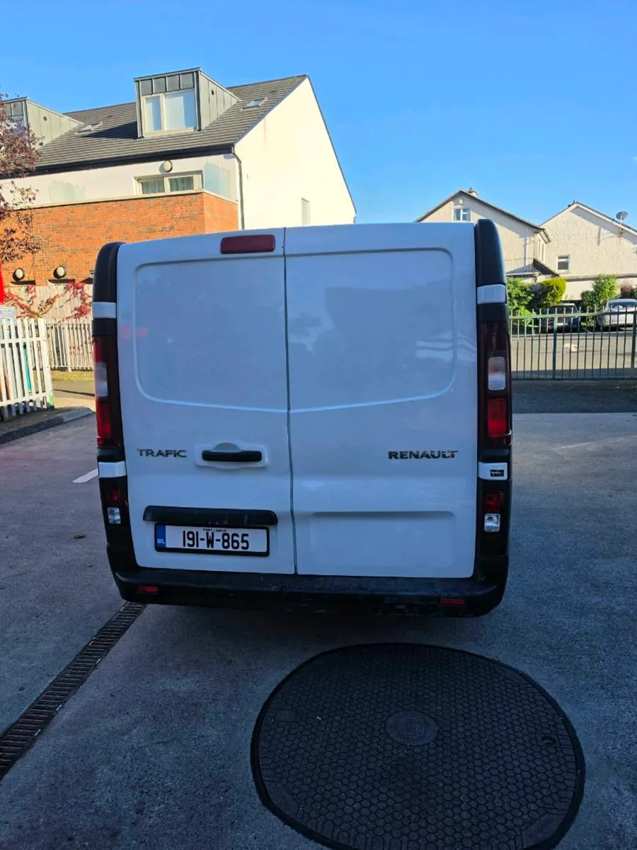 2019 renult traffic forsale doe 4/27 - Image 4