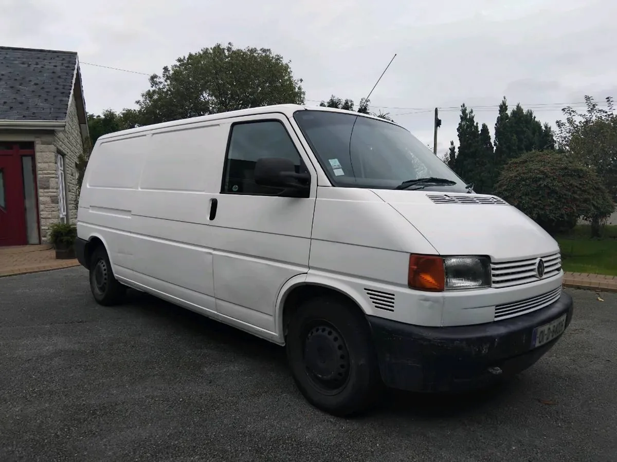 VolkswagenTransporterLWB 2.5 TDI 6mounts tax 6cvrt - Image 2