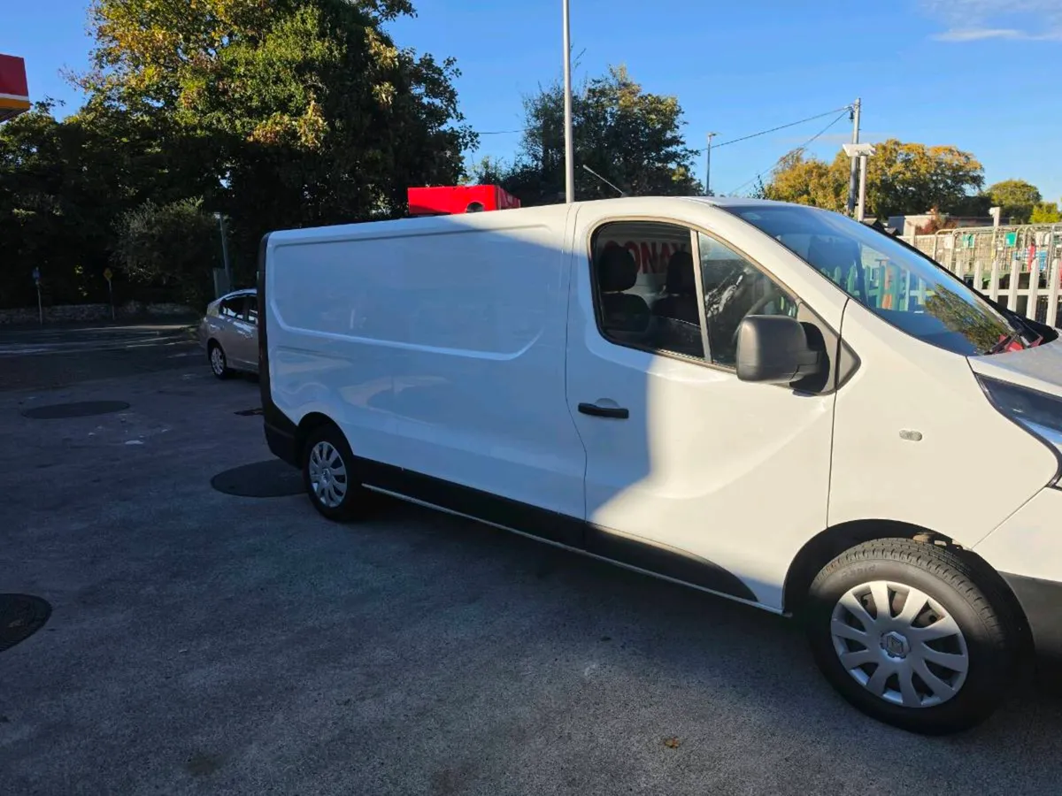 2019 renult traffic forsale doe 4/27 - Image 3