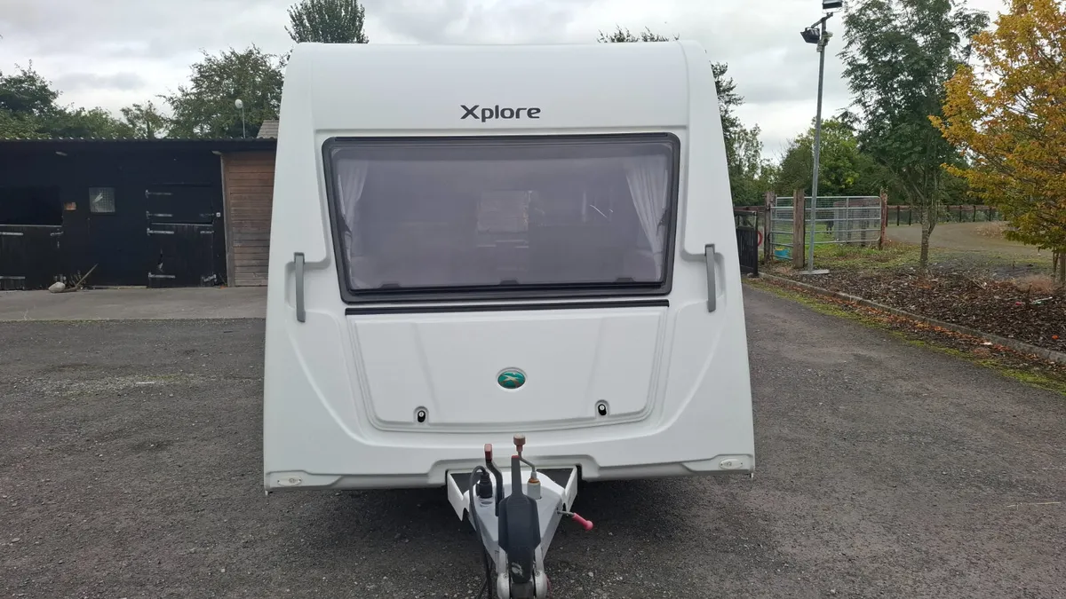 Elddis Xplore 526  6 Berth Caravan - Image 2