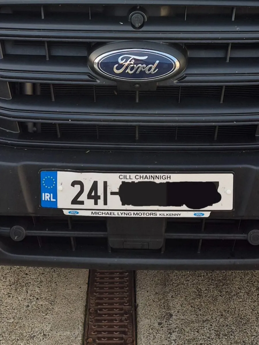 Ford Transit 2024 - Image 2