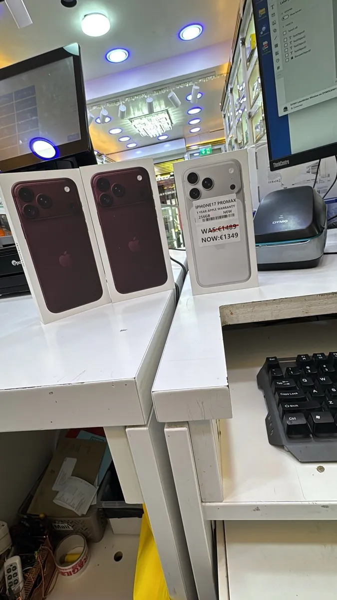 🔥IPhone 18 pro max 256GB 1 year Apple WTY🔥 - Image 3