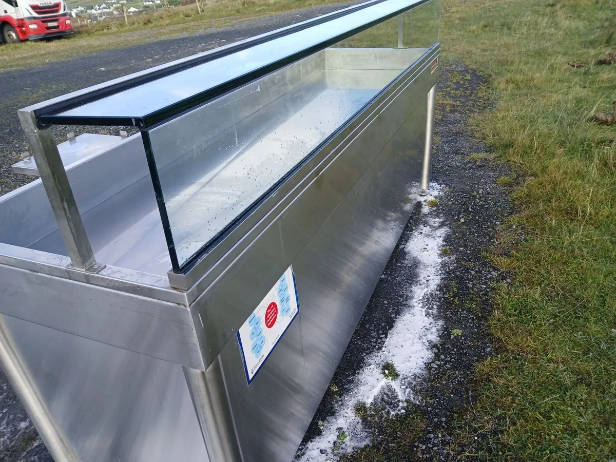 Stainless steel fish display cabbinet delivered - Image 4