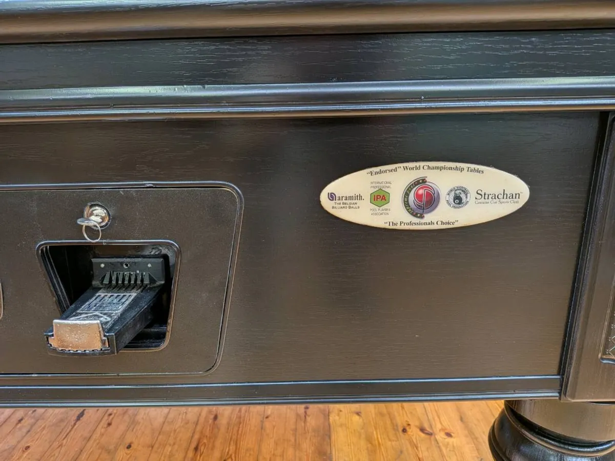 Pool table - Image 4
