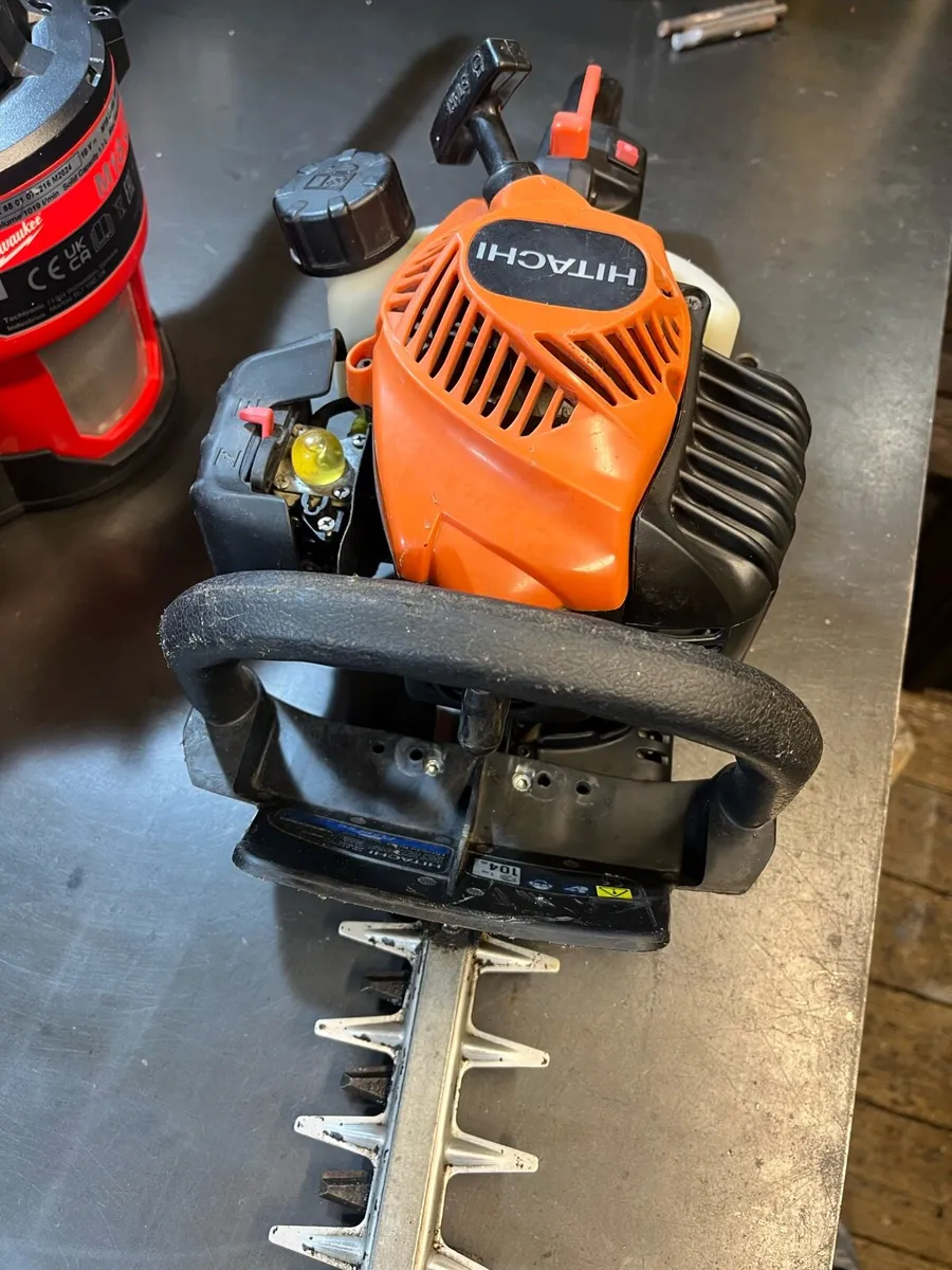 Hitachi/Tanaka Hedge cutter - Image 2