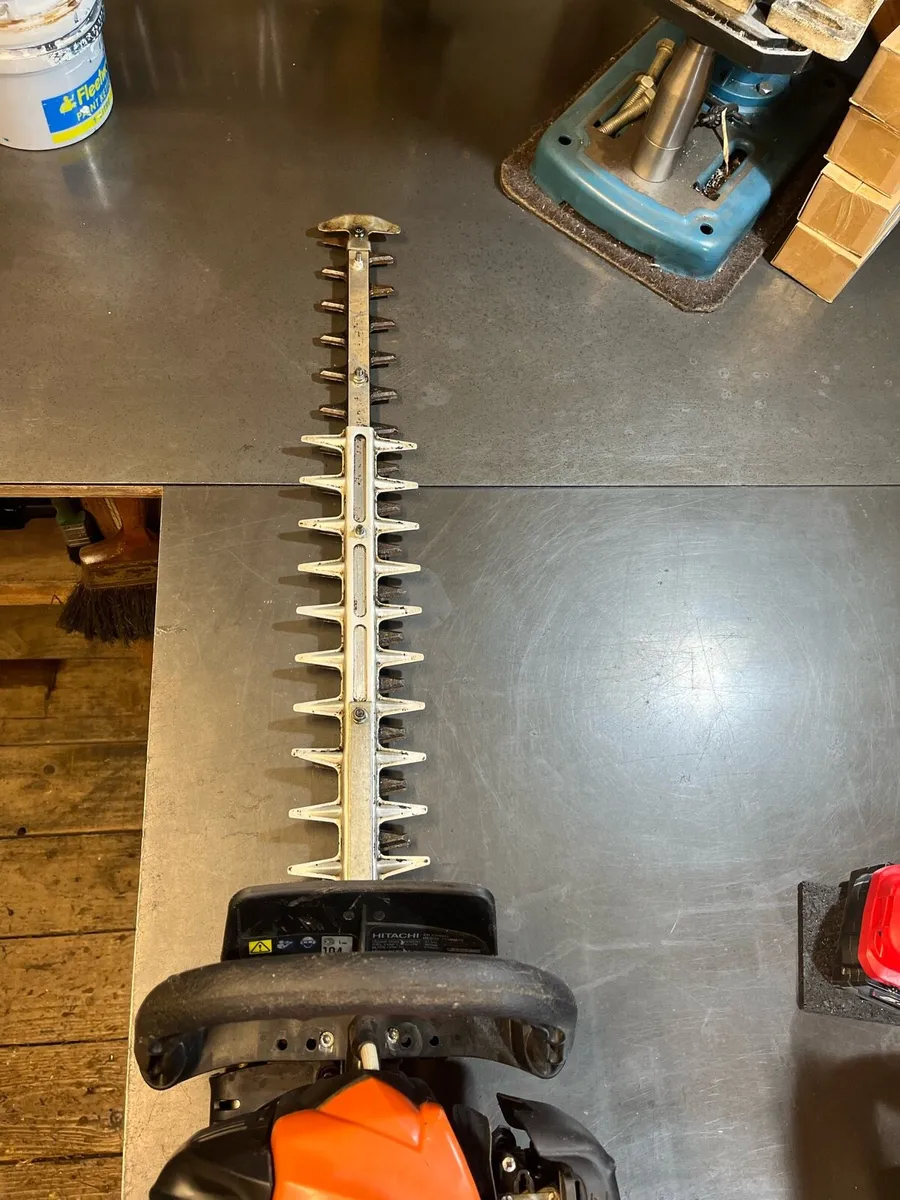 Hitachi/Tanaka Hedge cutter - Image 4