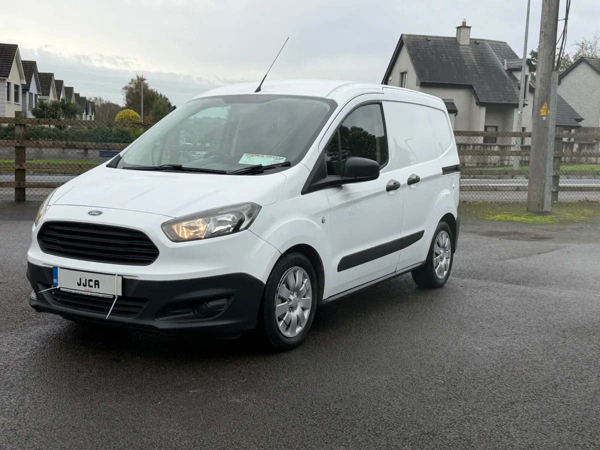 ABSOLUTELY IMMACULATE 2015 FORD TRANSIT - Image 1