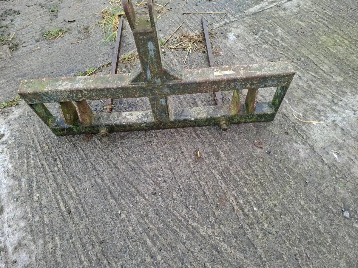 Bale handler - Image 1