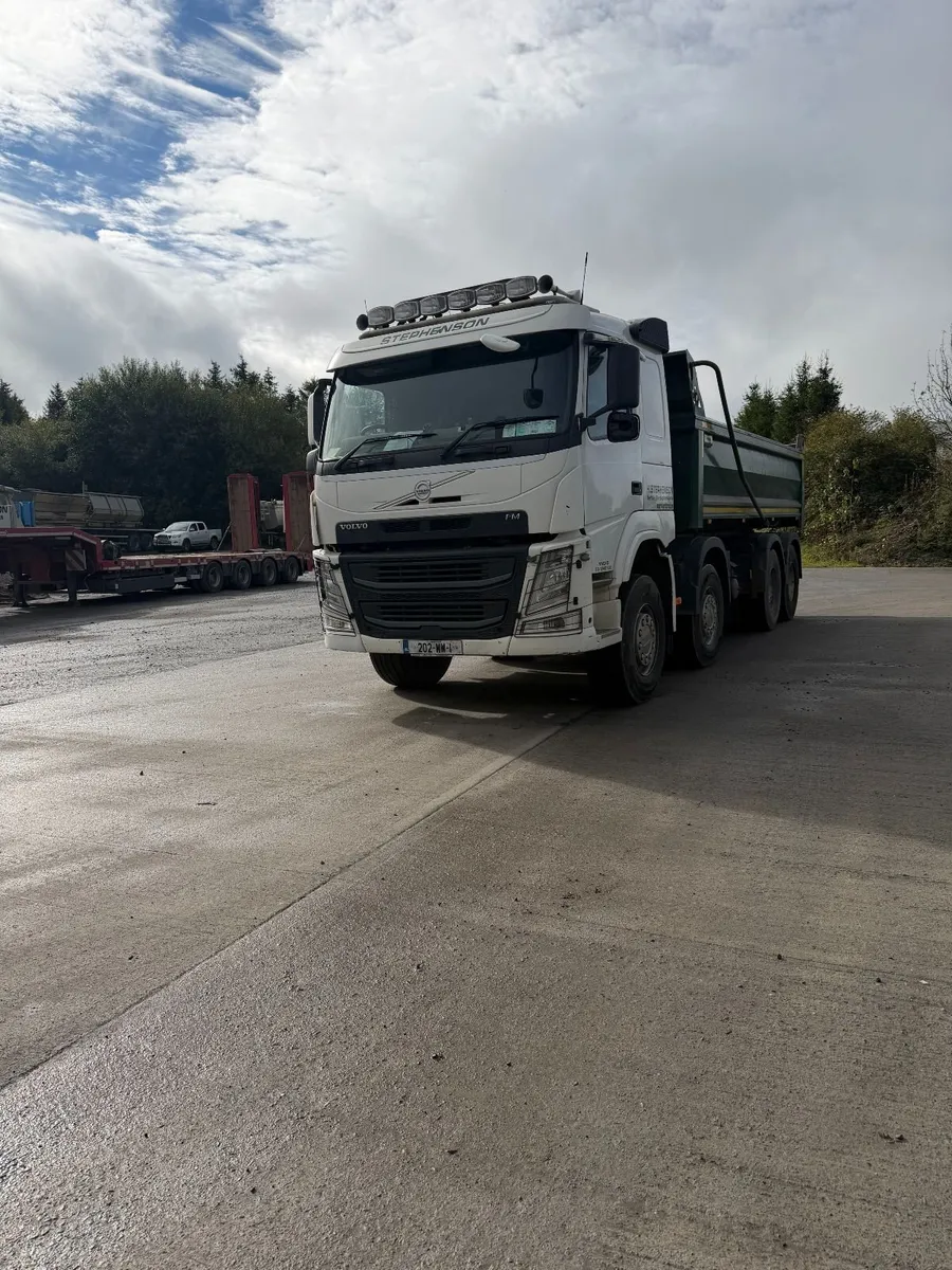 Volvo 2020 FM 13 Sleeper Cab - Image 4