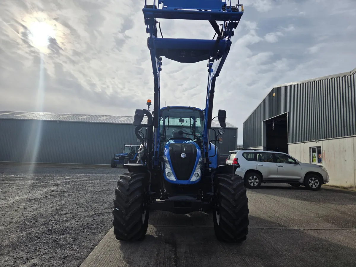 2023 New Holland T5.120 EC - Image 3