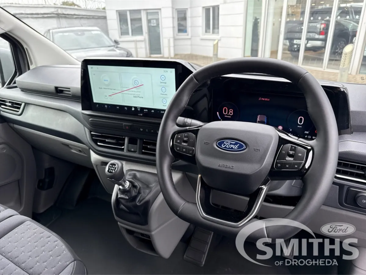 Ford Transit Custom LIMITED LWB 2.0 136PS - Image 2