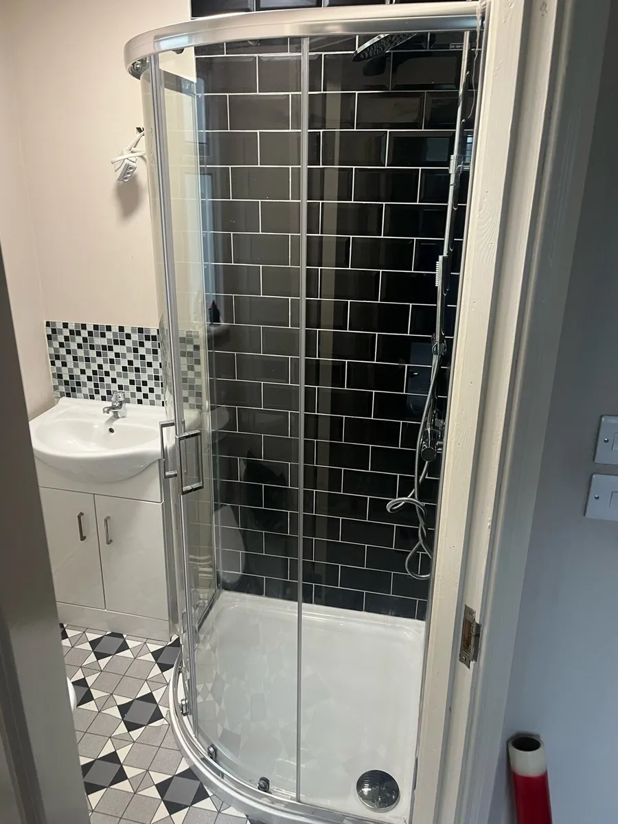 Bathroom - Image 4