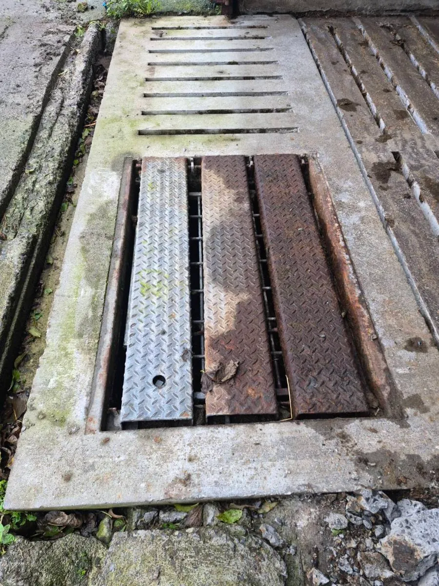 10ft 6 manhole,agitation point - Image 3