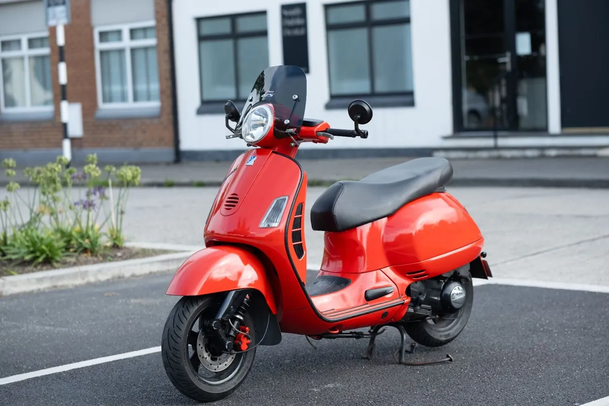 2004 Vespa Granturismo 200cc - Image 1