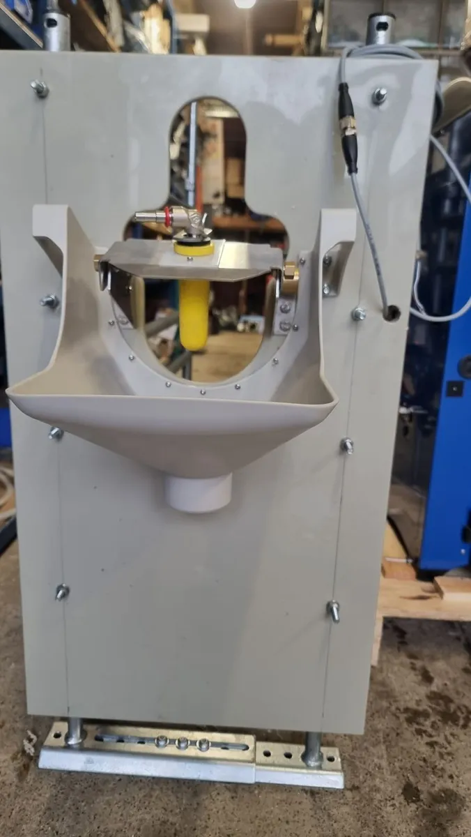 calf feeder - Image 1