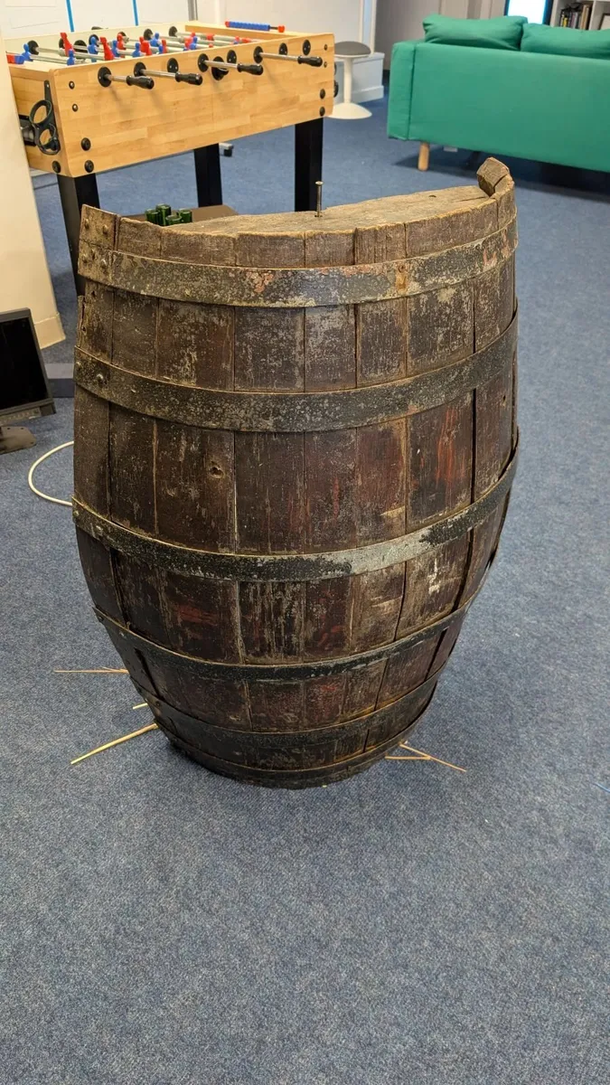 Whiskey cask barrel - Image 1