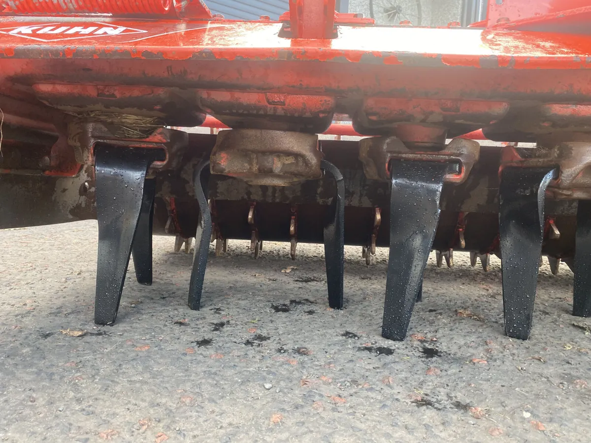Kuhn HR3004D Power Harrow - Image 2