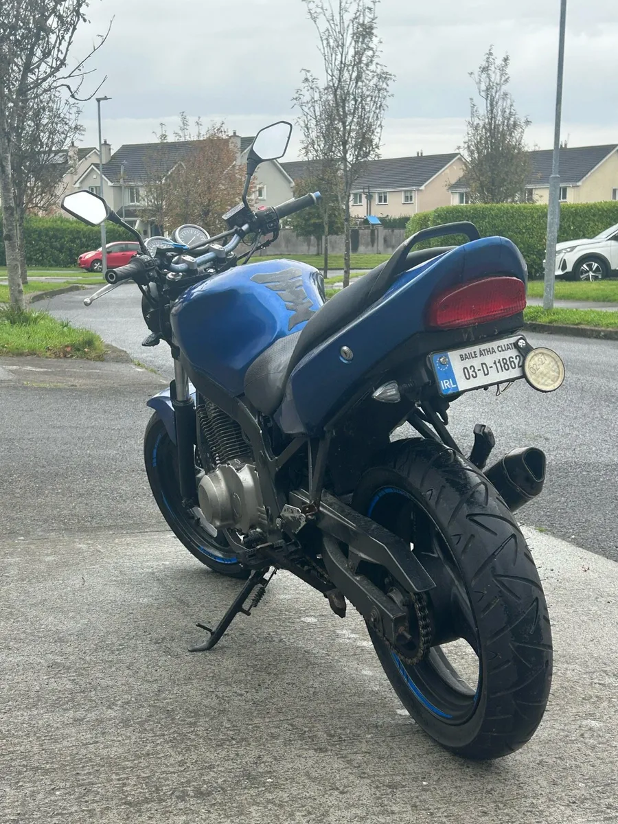 Suzuki GS500E - Image 3