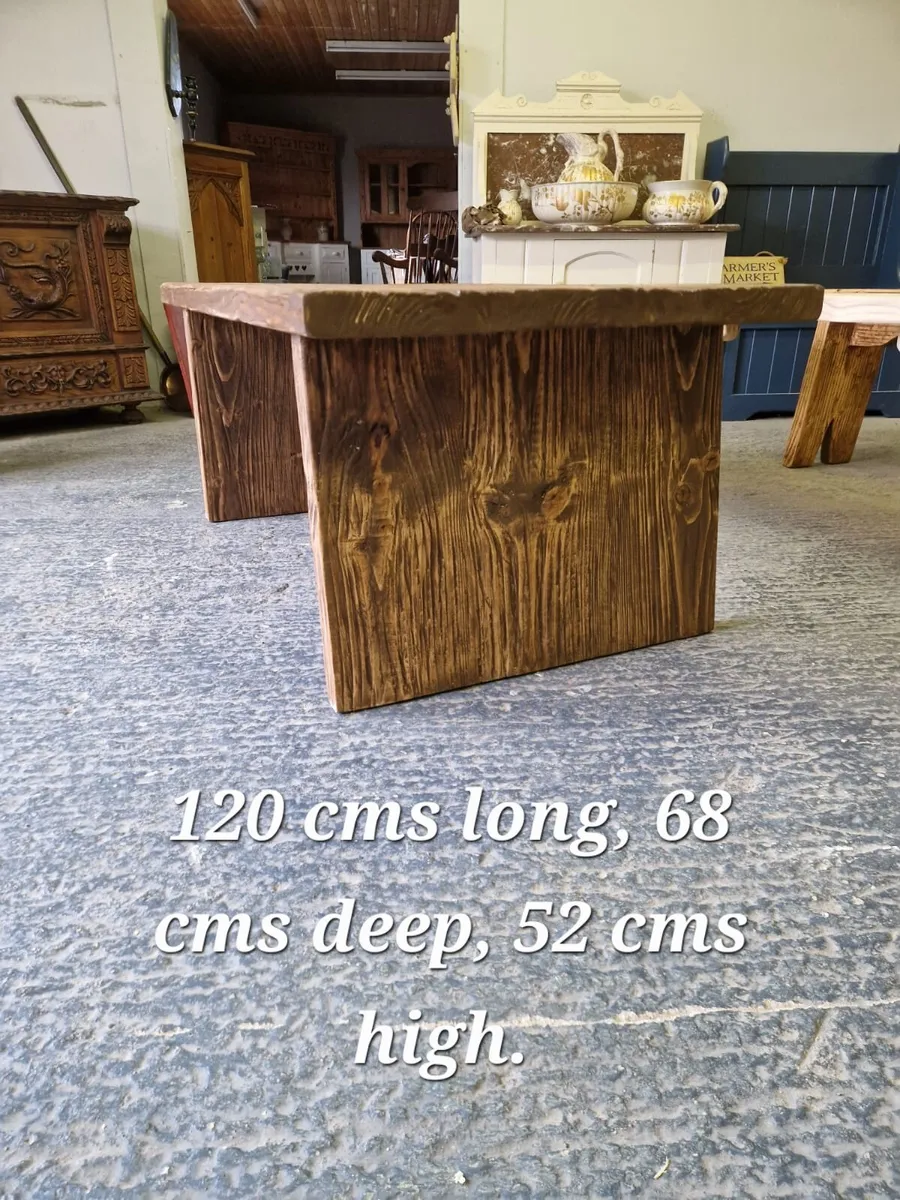 Reclaimed wood coffee table - Image 4