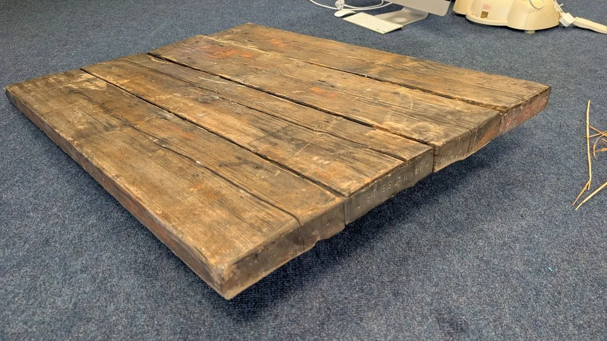 Reclaimed wood table top - Image 1