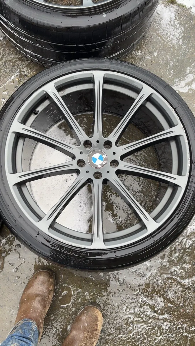 BMW x5 alloys - Image 3