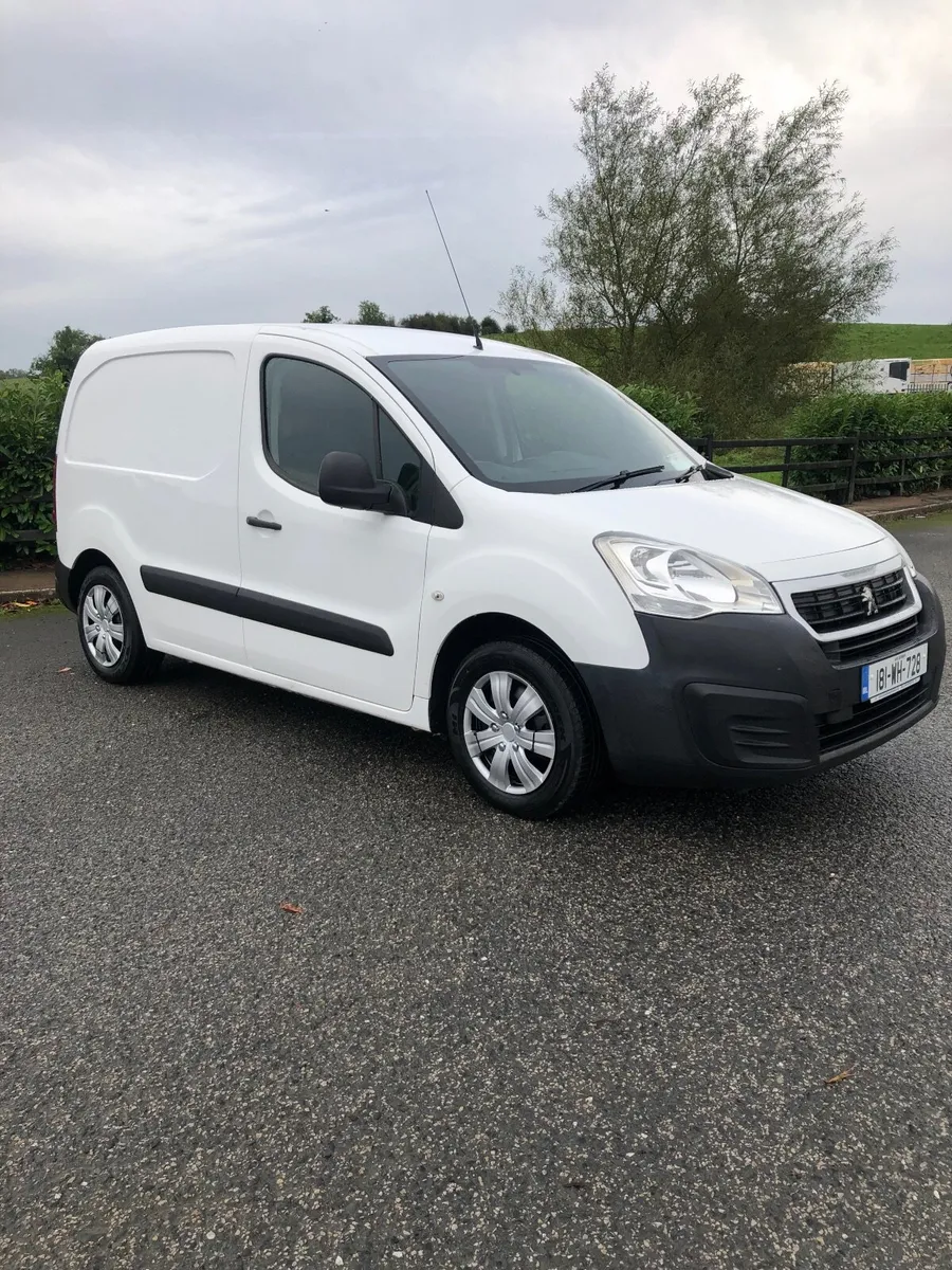 PEUGEOT PARTNER 3  SEATER - Image 1
