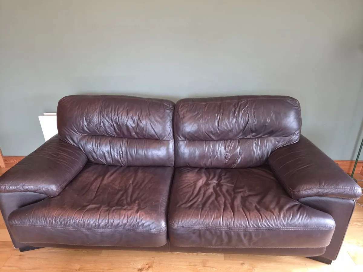 Leather couch & armchair - Image 1