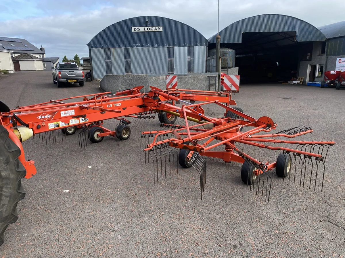 Kuhn GA7501 Twin Rotor Rake - Image 1