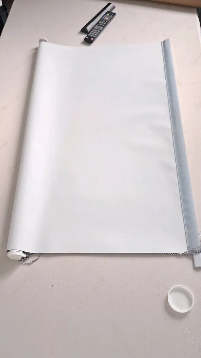 Smokey gray blind - Image 3