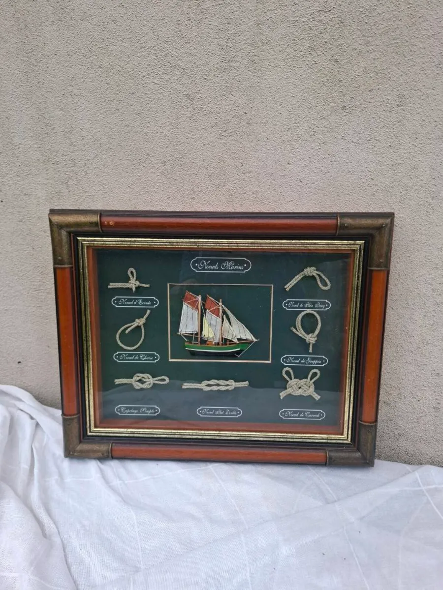 French knots sea frame - Image 1