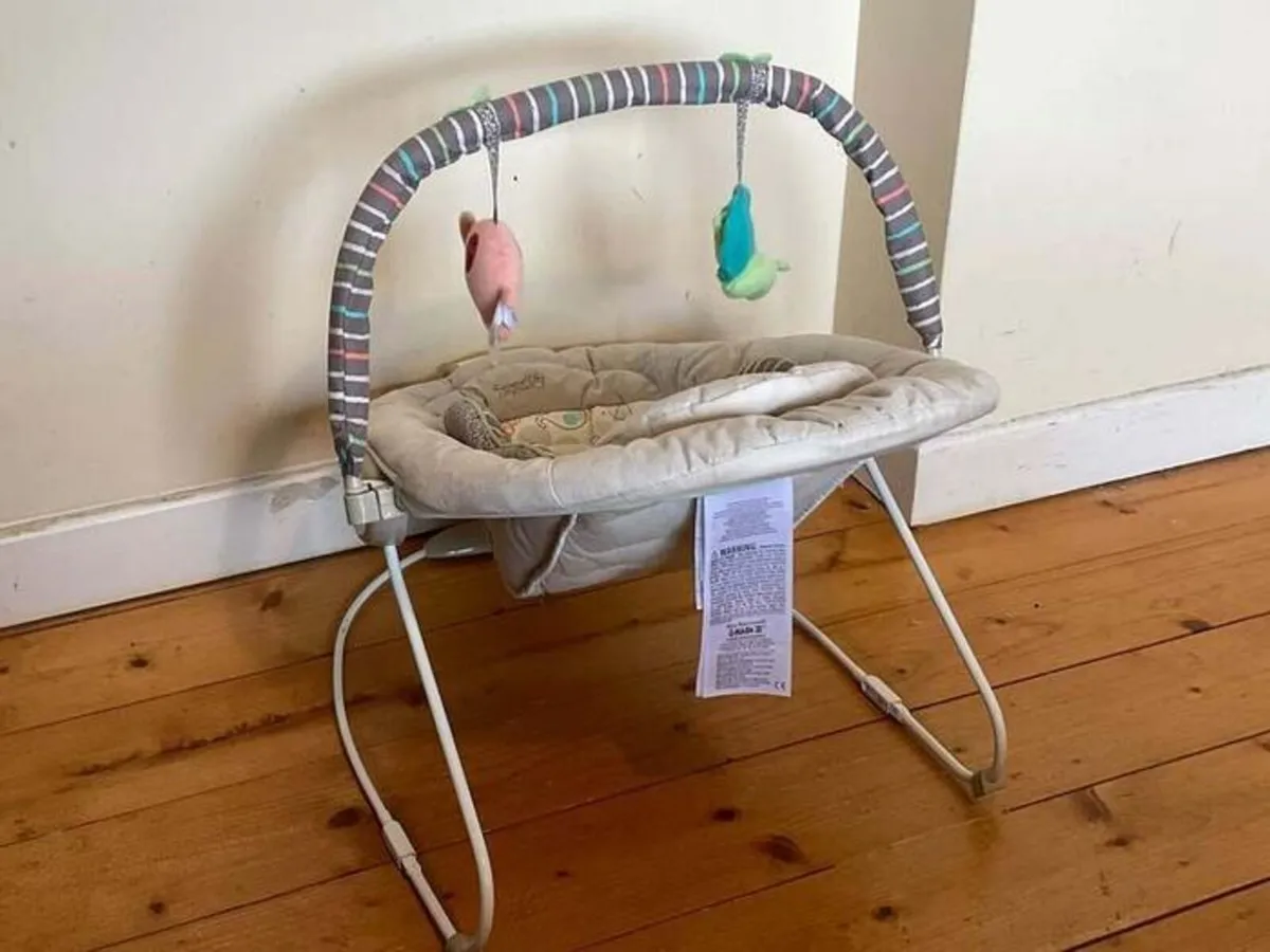 Comfort & Harmony Baby Bouncer With Toy Bar - Image 3
