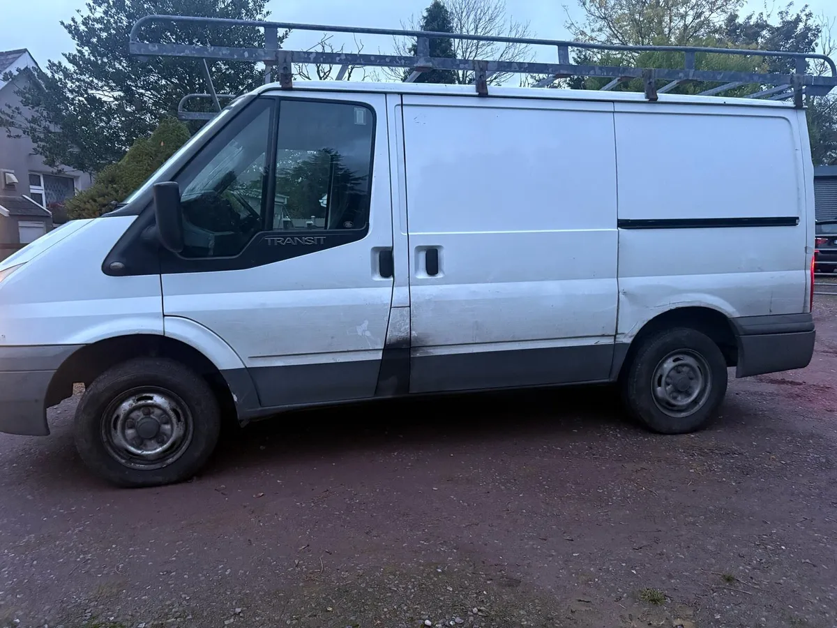 2008 Ford Transit - Image 2