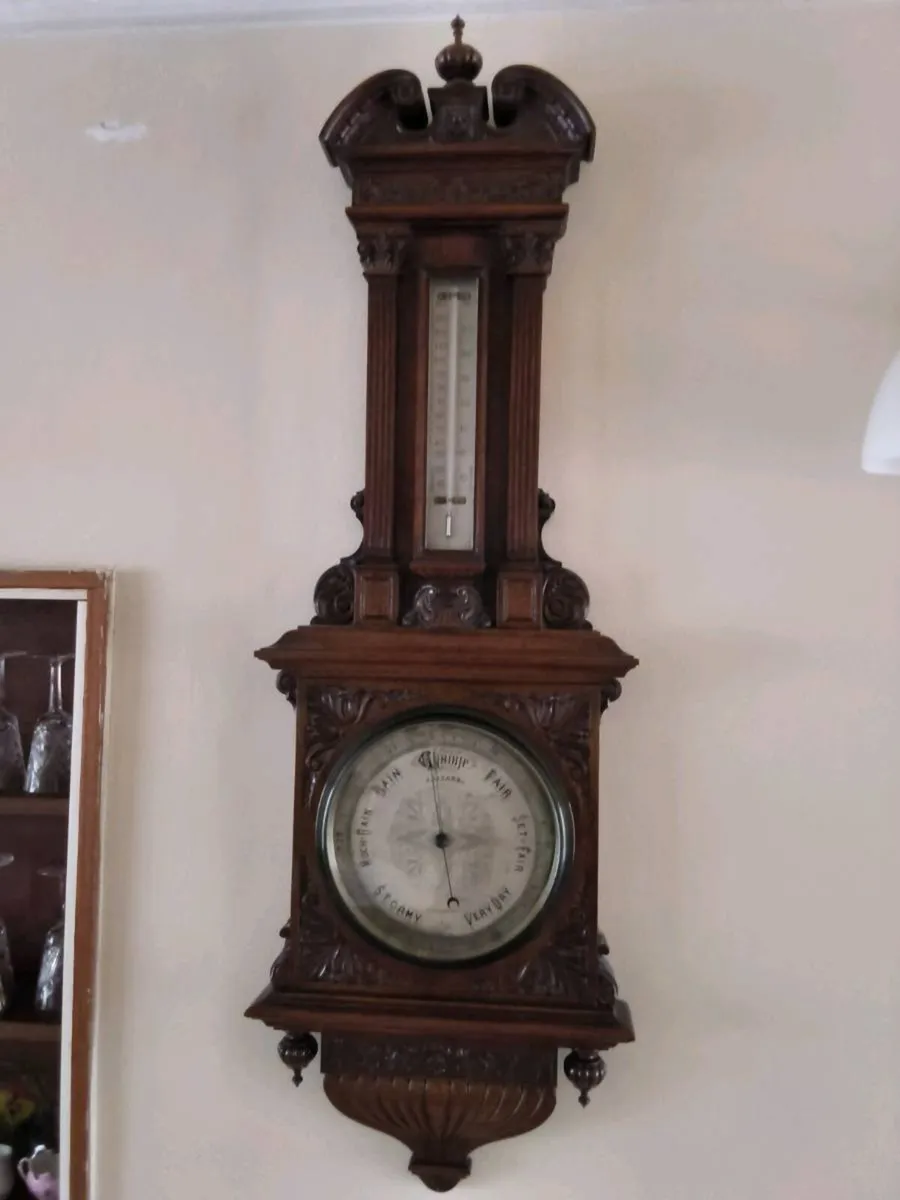 VINTAGE  BAROMETER.